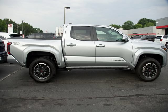 Used 2026 Toyota Tacoma TRD Sport AWD/4WD image 9