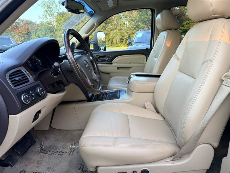 Used 2013 GMC Sierra 3500 Denali AWD/4WD image 21