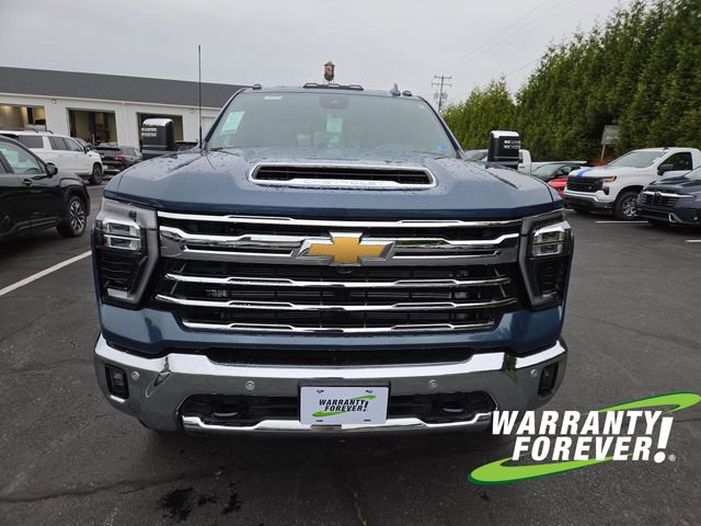 New 2026 Chevrolet Silverado 3500 LTZ w/ LTZ Premium Package AWD/4WD image 2
