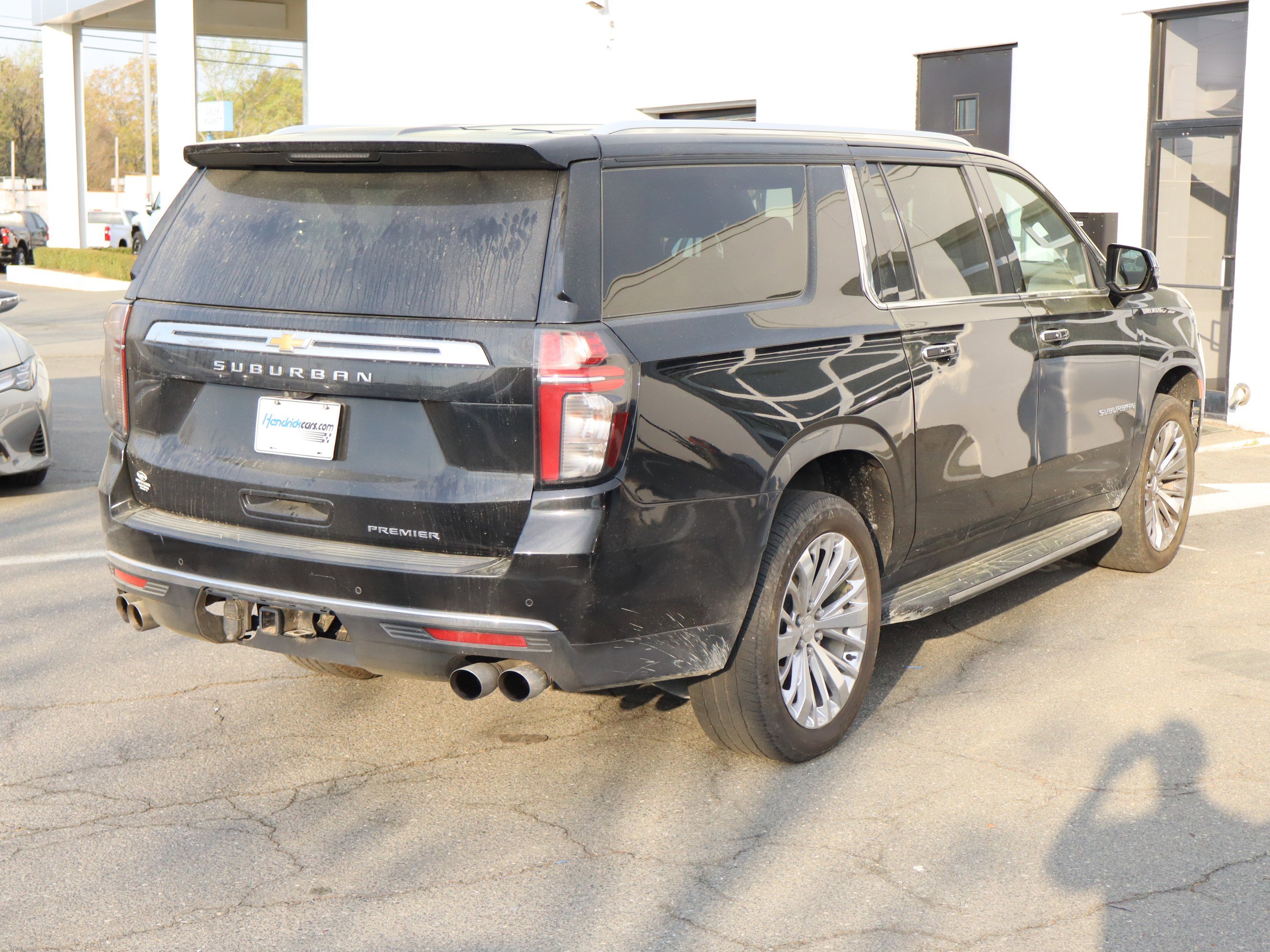 Used 2021 Chevrolet Suburban Premier w/ Premium Package image 10