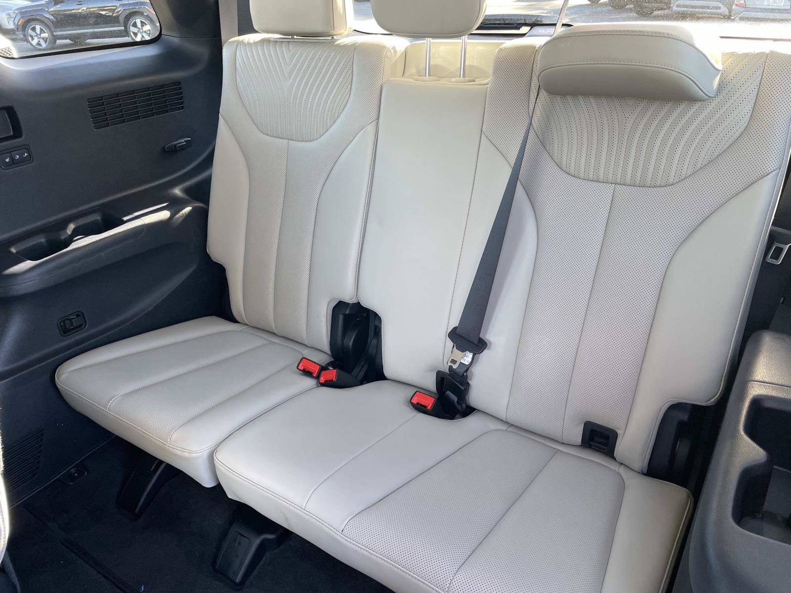 Used 2024 Hyundai Palisade Calligraphy image 26