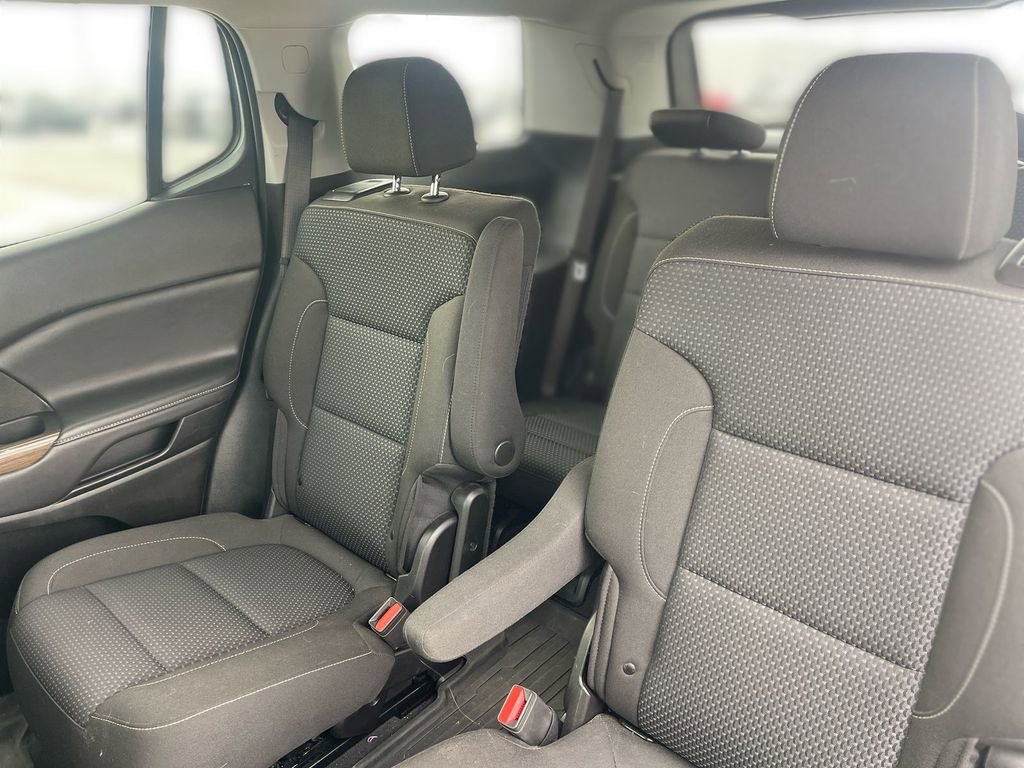 Used 2023 GMC Acadia SLE w/ Driver Convenience Package image 36