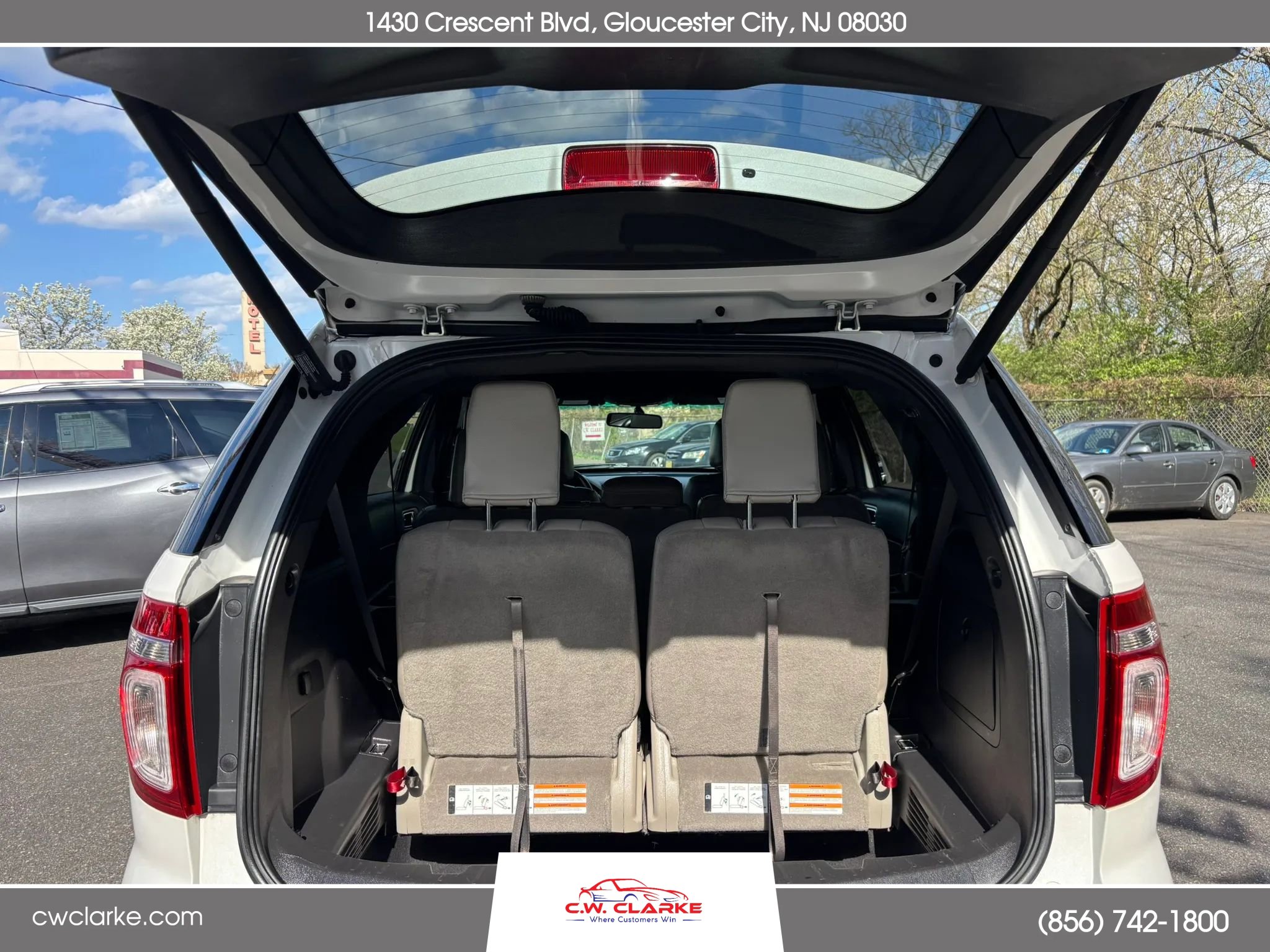 Used 2015 Ford Explorer XLT w/ Equipment Group 202A image 22