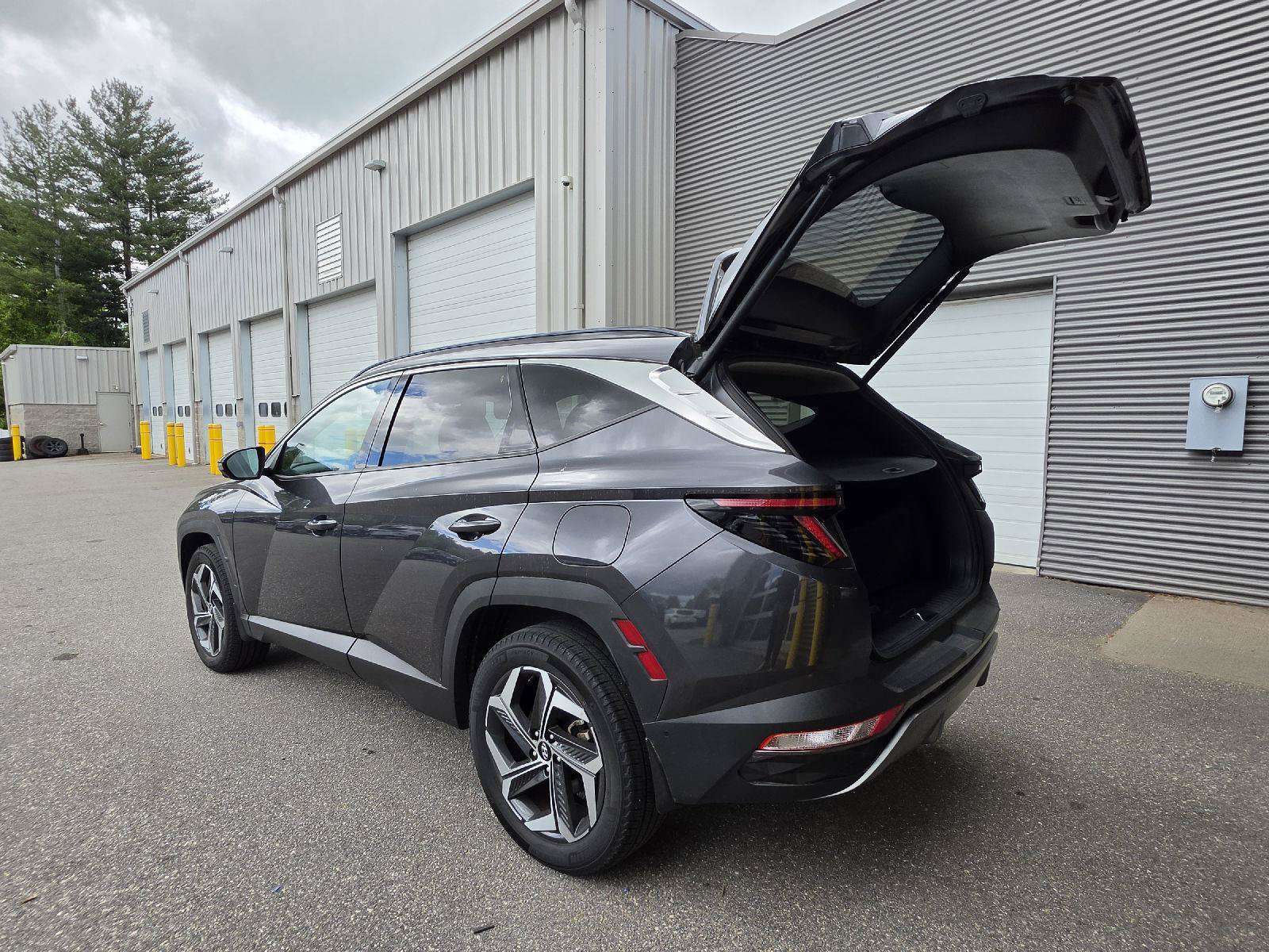 Used 2023 Hyundai Tucson Limited AWD/4WD image 19