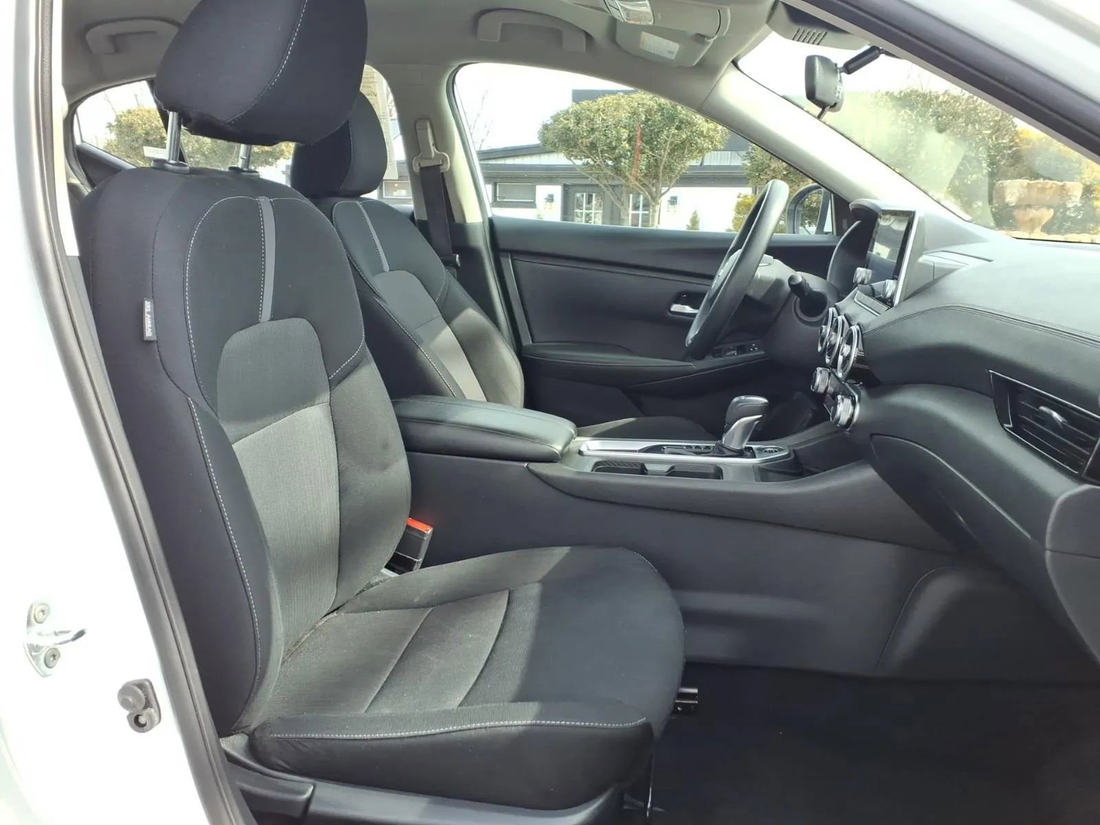 Used 2024 Nissan Sentra SV FWD image 13