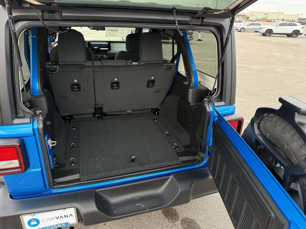 New 2026 Jeep Wrangler Sport S image 19