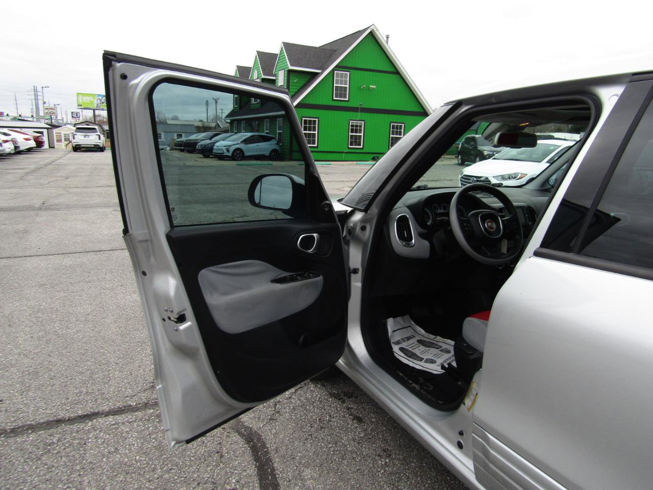 Used 2014 FIAT 500L Easy image 17