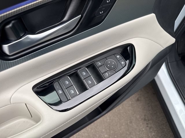 Used 2025 Nissan Murano SL w/ Cargo Package AWD/4WD image 4