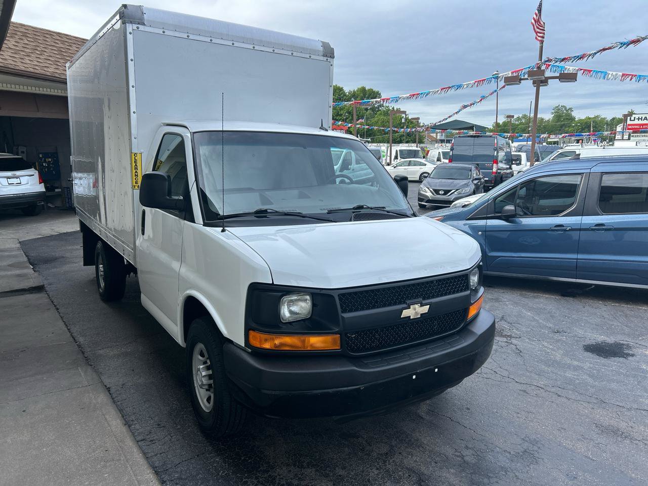 Used 2015 Chevrolet Express 3500 RWD image 7