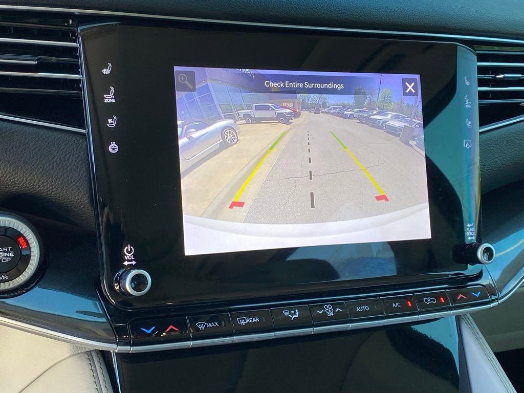 Used 2024 Jeep Wagoneer 4WD w/ Premium Group I image 18