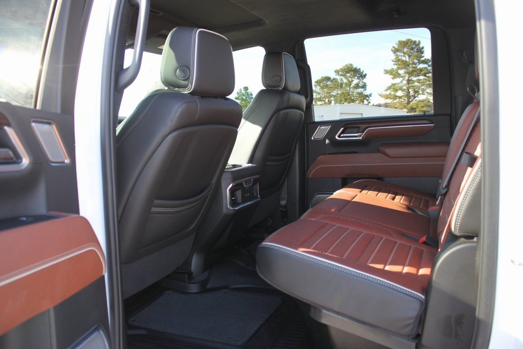 Used 2025 GMC Sierra 2500 Denali Ultimate image 6