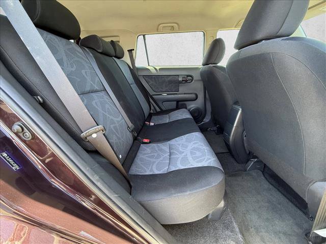 Used 2012 Scion xB FWD image 22