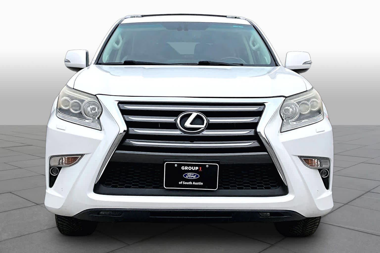 Used 2015 Lexus GX 460 w/ Premium Package AWD/4WD image 4