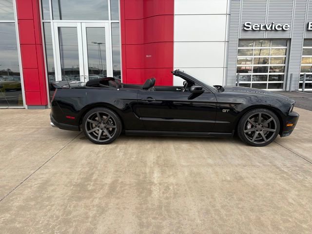 Used 2010 Ford Mustang GT image 8