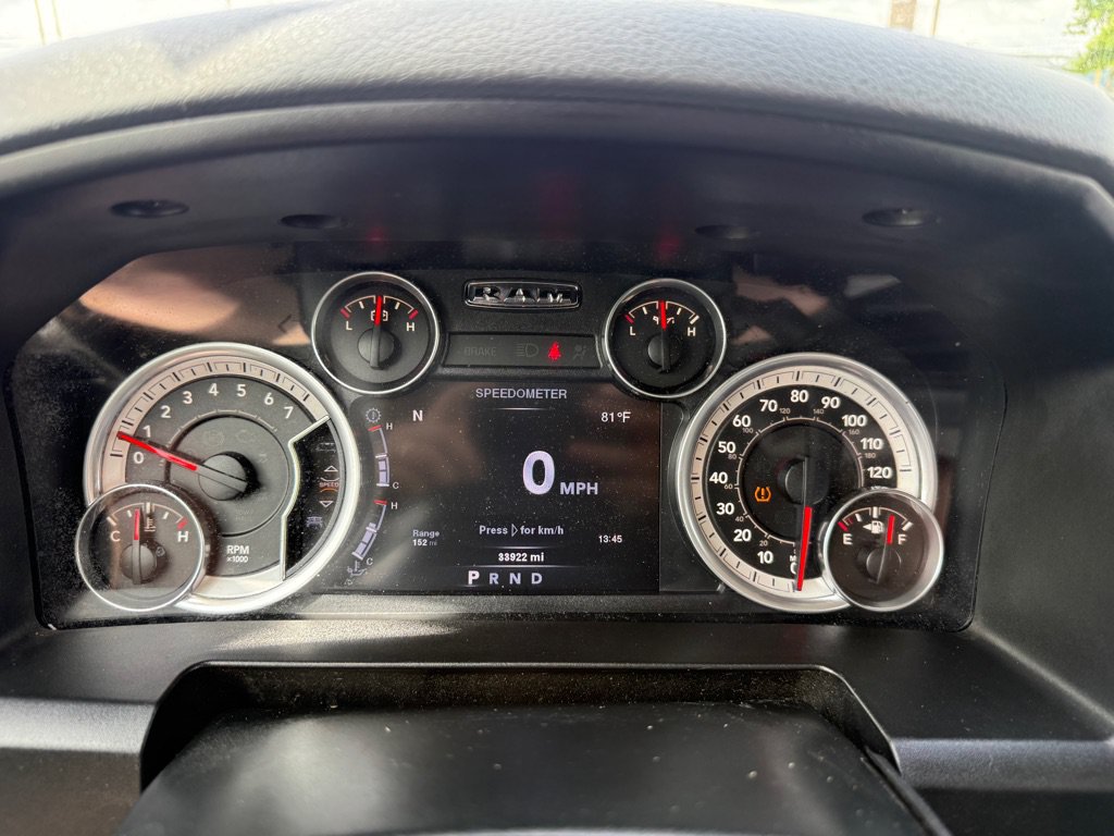 Used 2018 RAM 2500 Tradesman w/ Chrome Appearance Group AWD/4WD image 29