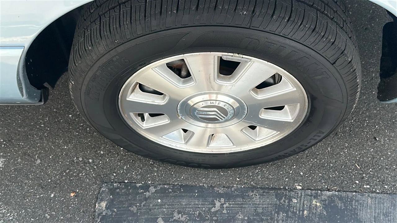 Used 2003 Mercury Grand Marquis LSE RWD image 16