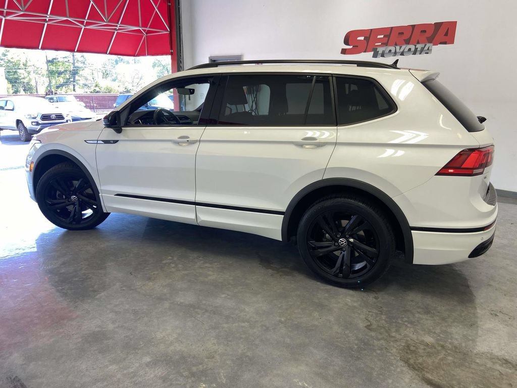 Used 2023 Volkswagen Tiguan SE R-Line FWD image 6