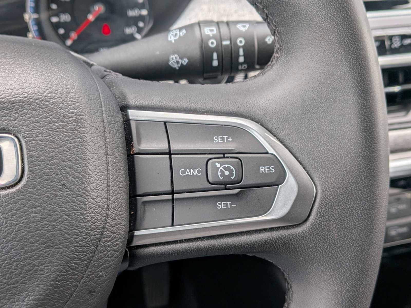 Used 2025 Jeep Compass Latitude image 22