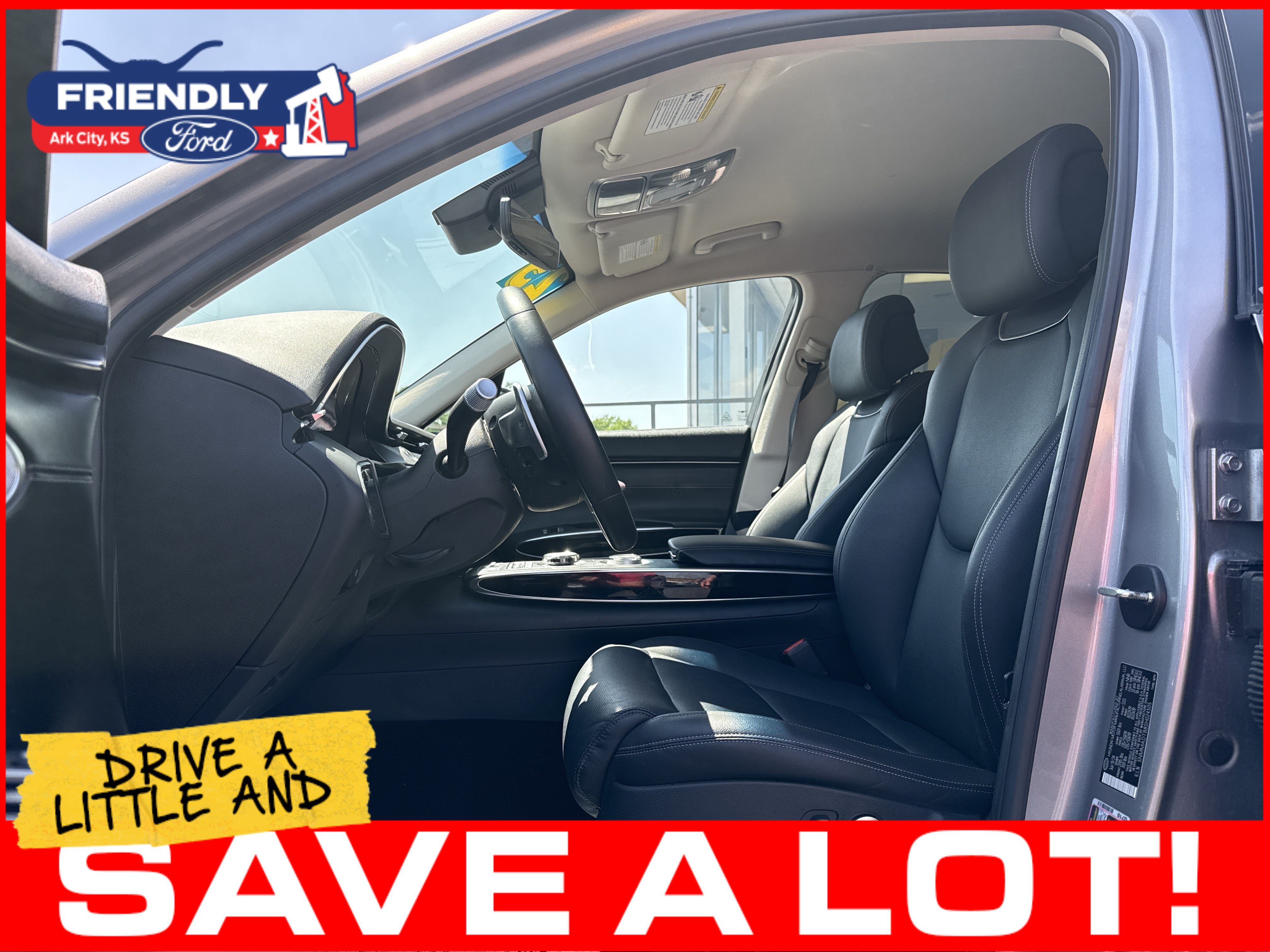 Used 2025 Genesis GV70 2.5T AWD/4WD image 12