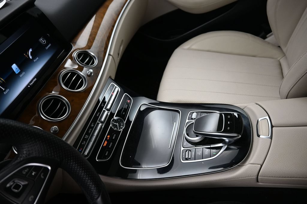 Used 2018 Mercedes-Benz E 300 4MATIC image 18