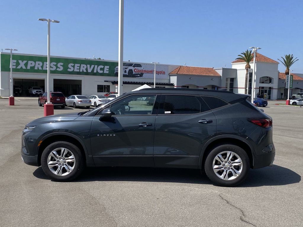 Used 2019 Chevrolet Blazer LT FWD image 2