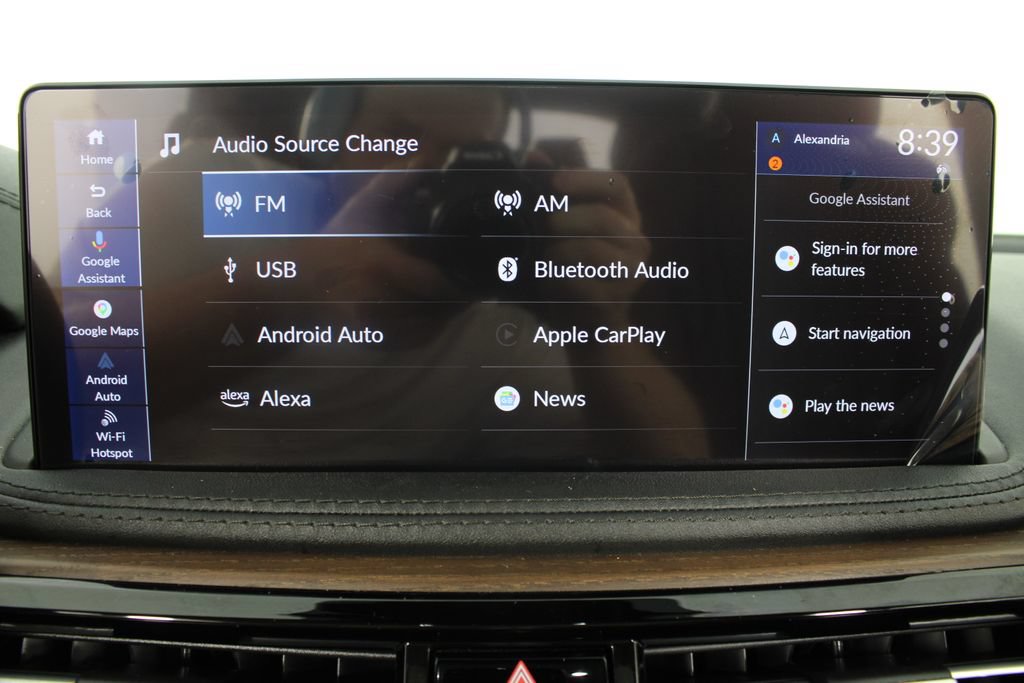 Used 2025 Acura MDX w/ Advance Package AWD/4WD image 5
