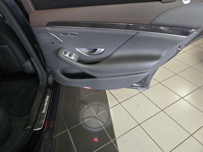 Used 2020 Mercedes-Benz S 560 4MATIC Sedan image 17