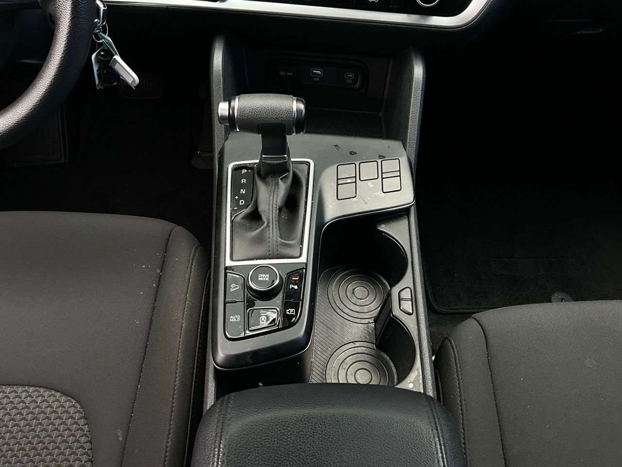 Used 2025 Kia Sportage LX image 14