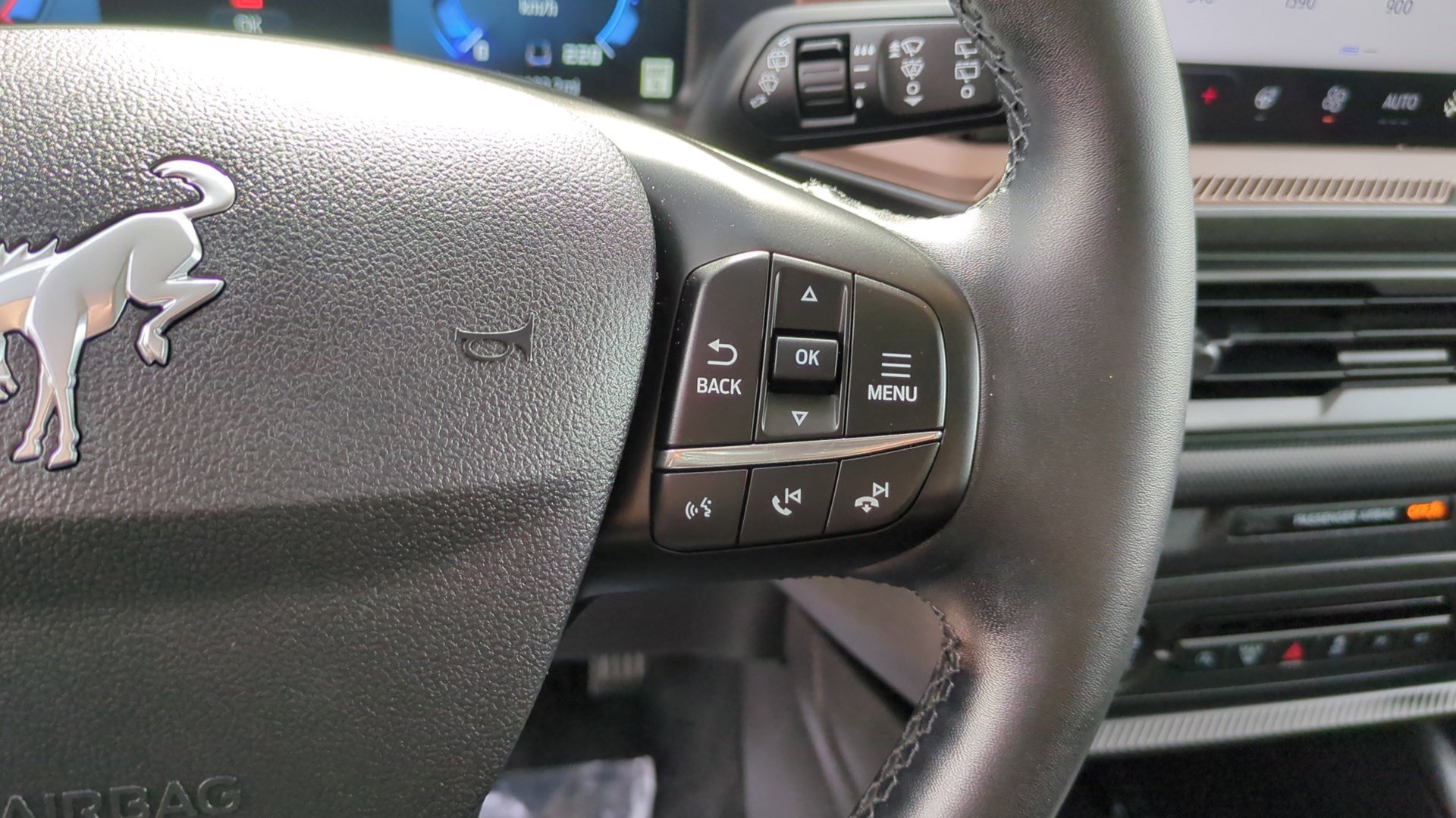 Used 2025 Ford Bronco Sport Outer Banks w/ Outer Banks Tech Package+ image 19