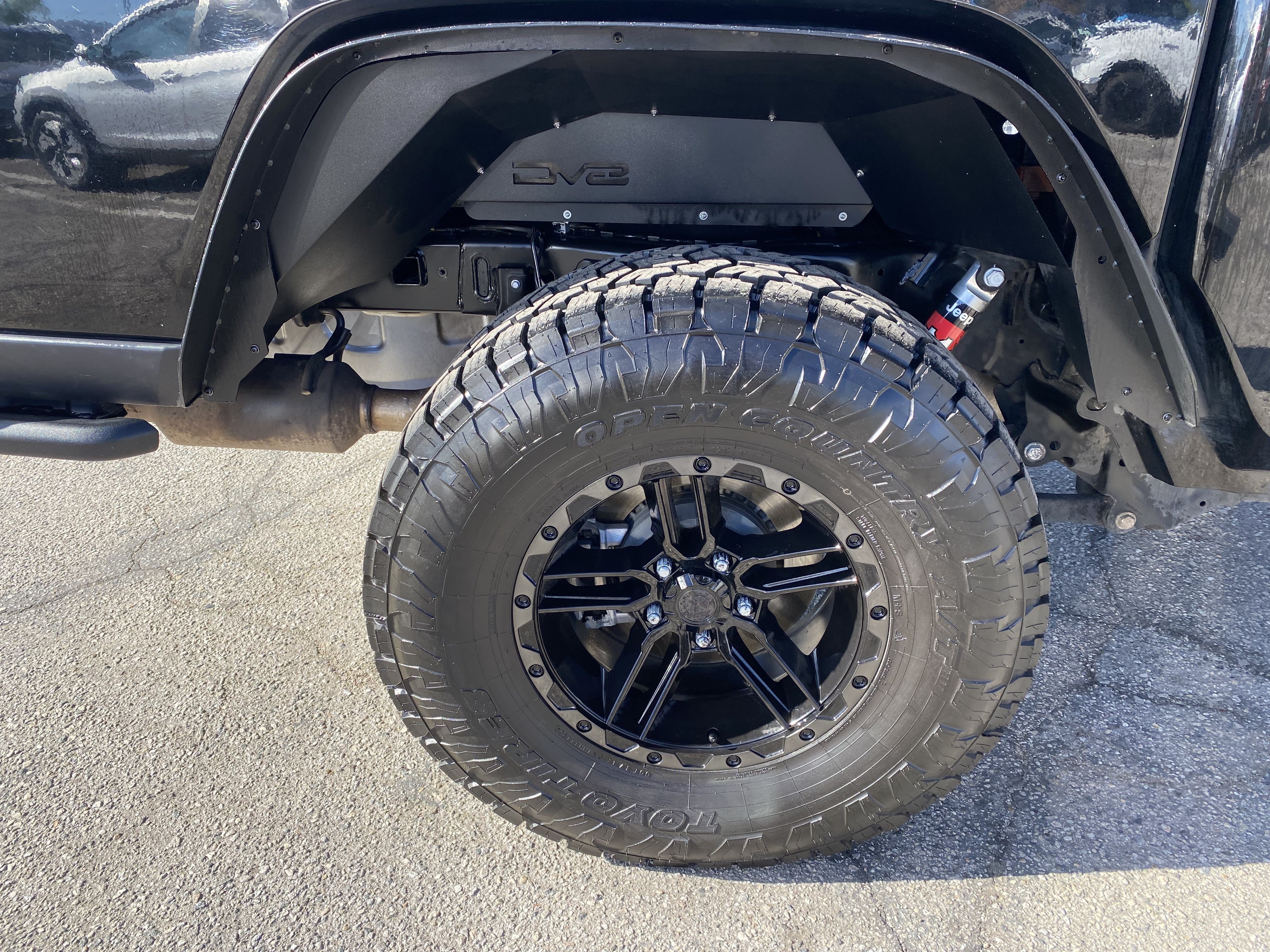 Used 2021 Jeep Gladiator Rubicon AWD/4WD image 12