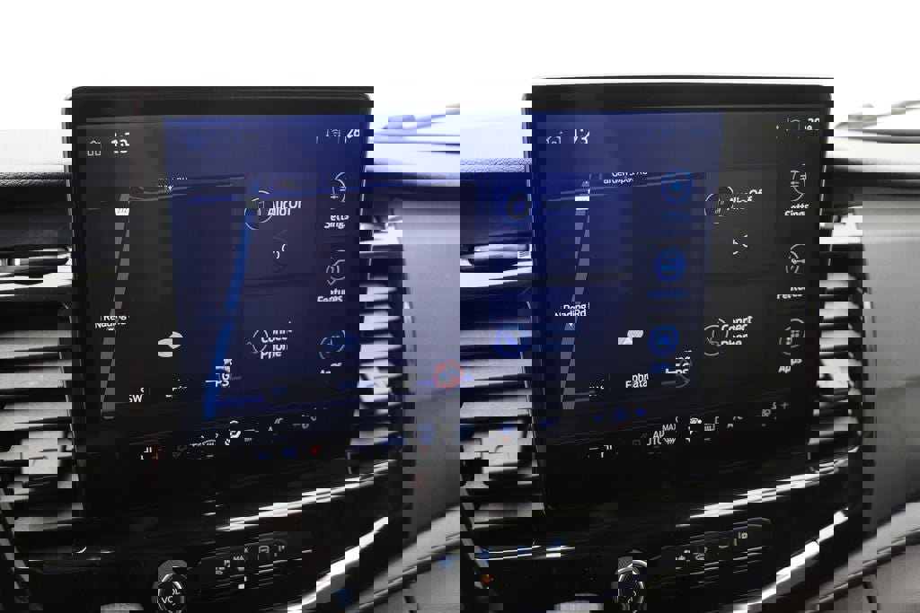 Used 2023 Ford Transit 350 XLT image 22