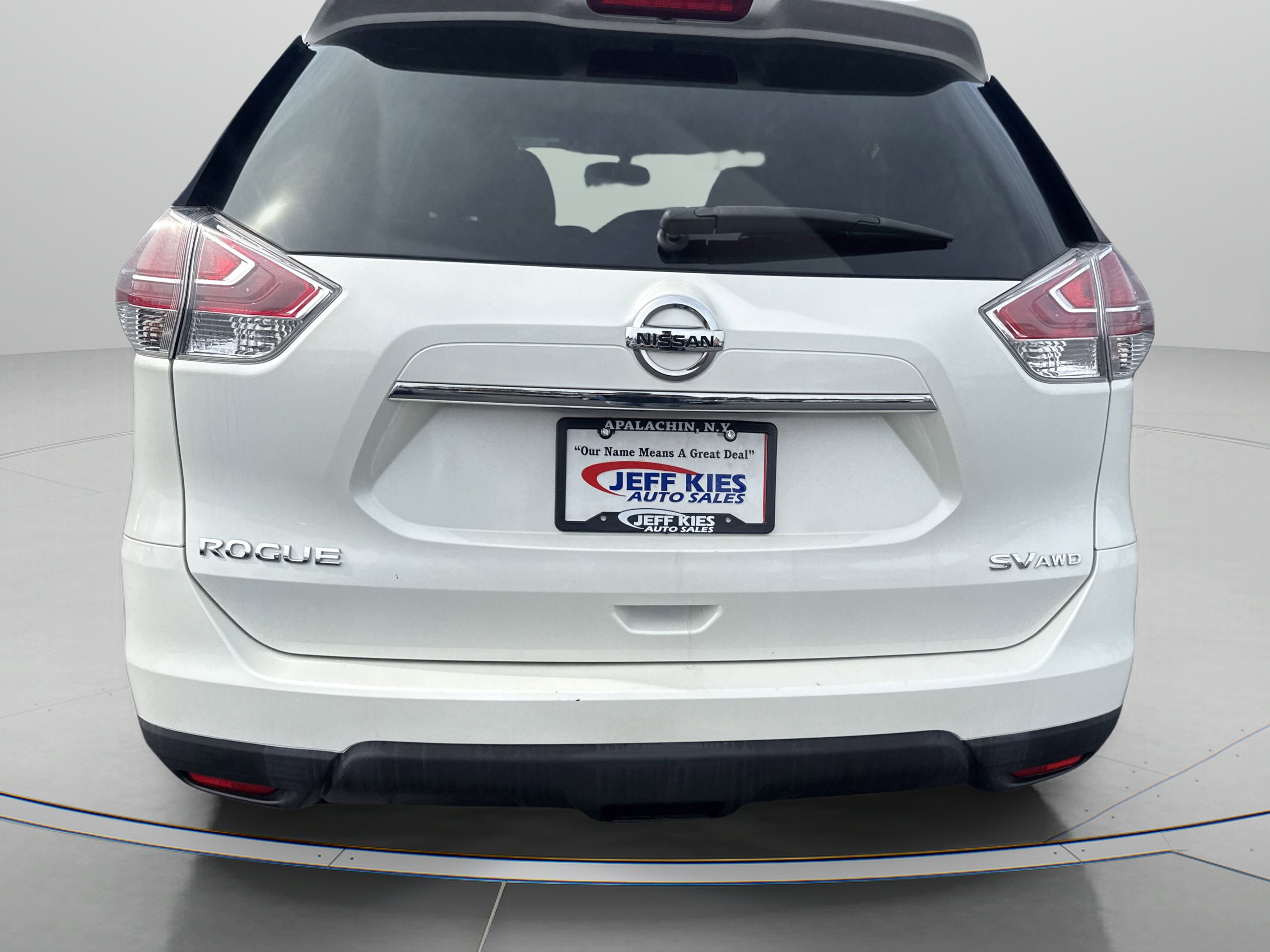 Used 2016 Nissan Rogue SV w/ SV Premium Package image 6