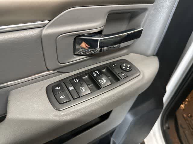 Used 2017 RAM 1500 Big Horn AWD/4WD image 14