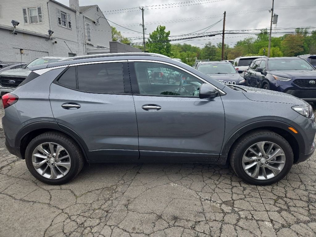 Used 2022 Buick Encore GX Essence w/ Experience Buick Package AWD/4WD image 9