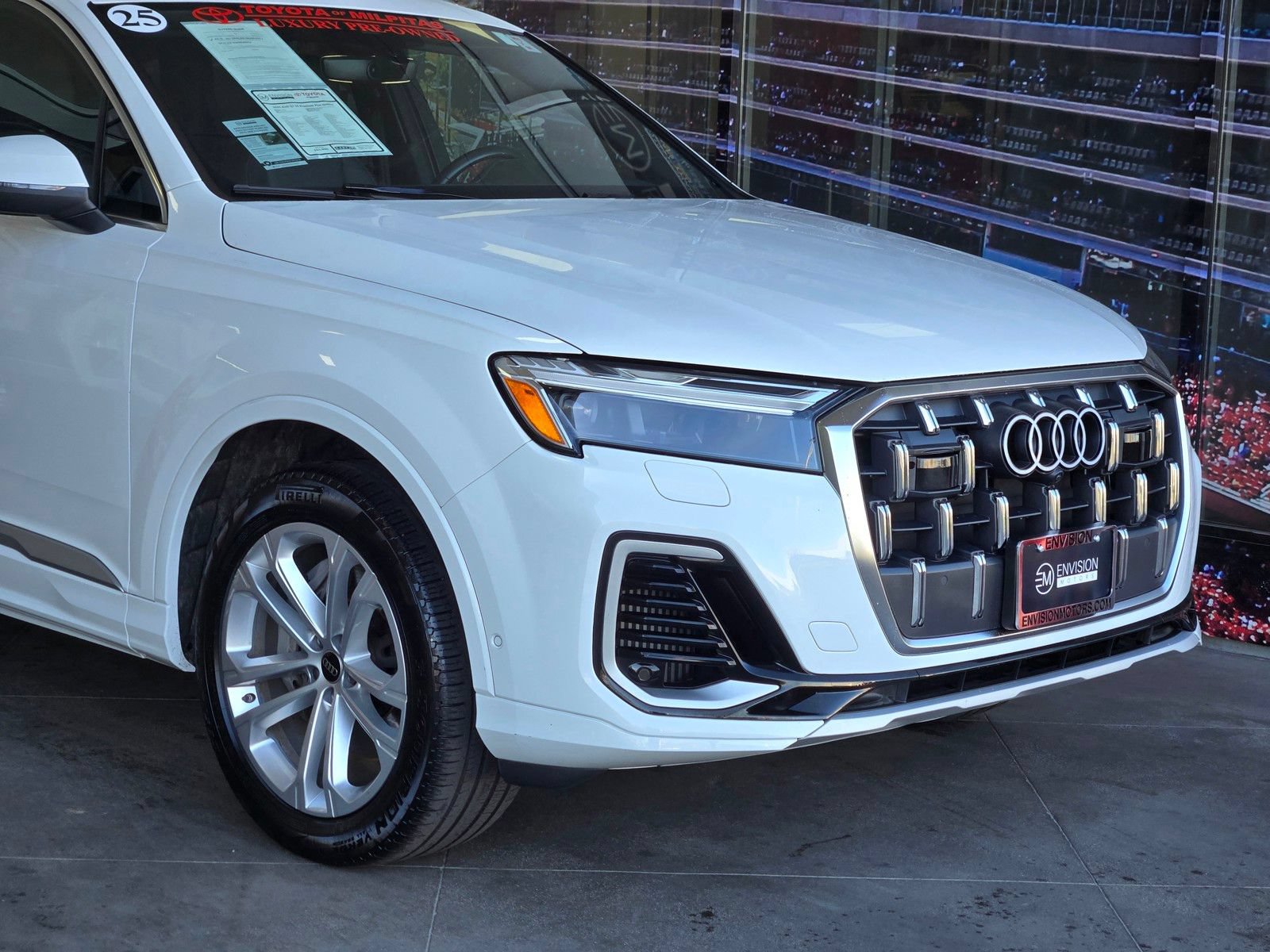 Used 2025 Audi Q7 3.0T Premium Plus AWD/4WD image 2