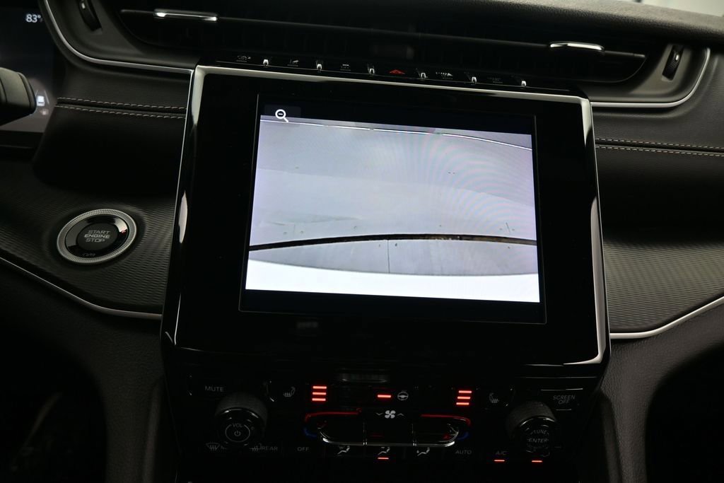 Used 2023 Jeep Grand Cherokee Altitude AWD/4WD image 20