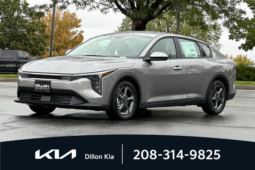 New 2026 Kia K4 FWD image 11