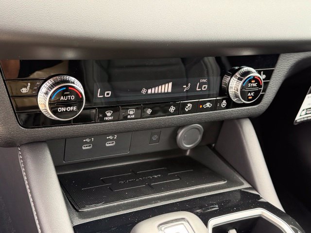 New 2026 Mitsubishi Outlander LE FWD image 25