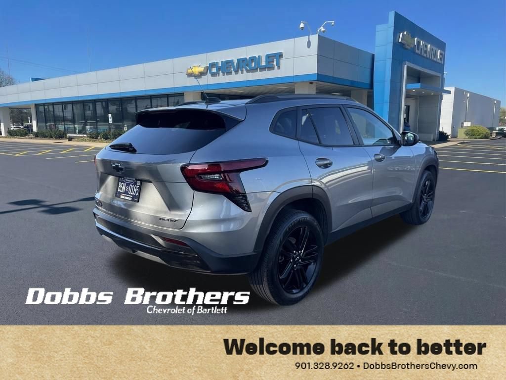 Used 2025 Chevrolet Trax ACTIV w/ Driver Confidence Package FWD image 8