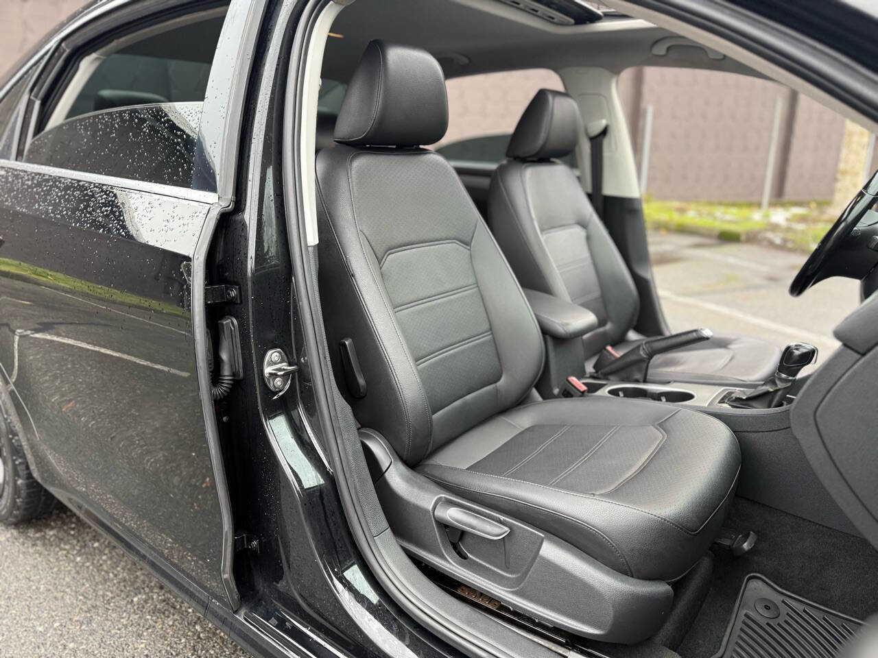 Used 2014 Volkswagen Passat TDI SE image 19