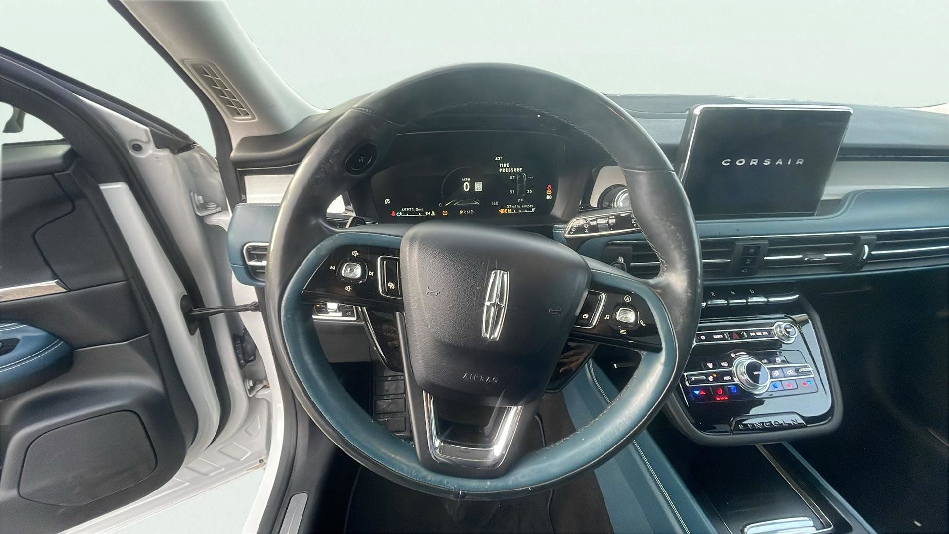 Used 2021 Lincoln Corsair Reserve w/ Equipment Group 201A image 14