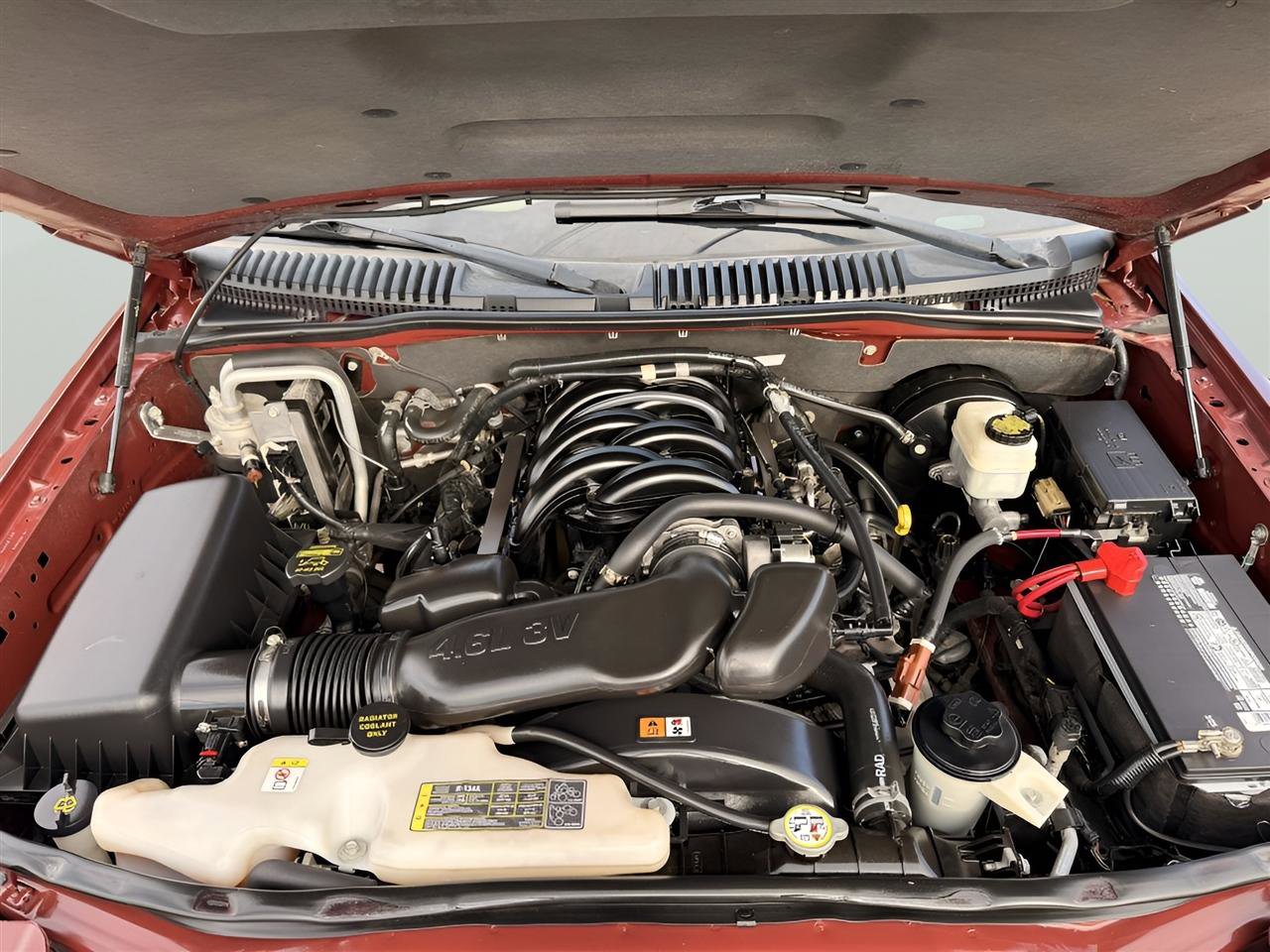 Used 2009 Ford Explorer Sport Trac XLT image 25