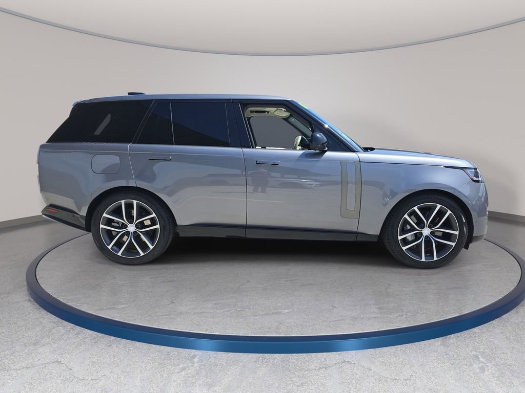Certified 2024 Land Rover Range Rover SE AWD/4WD image 4