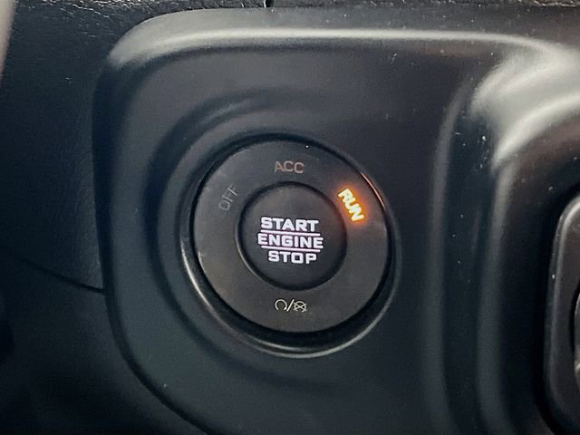 Used 2023 Jeep Wrangler Sahara image 16