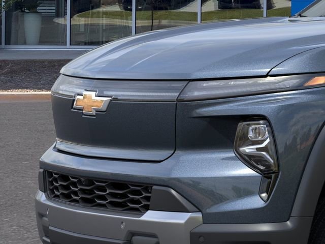 New 2026 Chevrolet Silverado EV LT w/ Plus Package AWD/4WD image 13