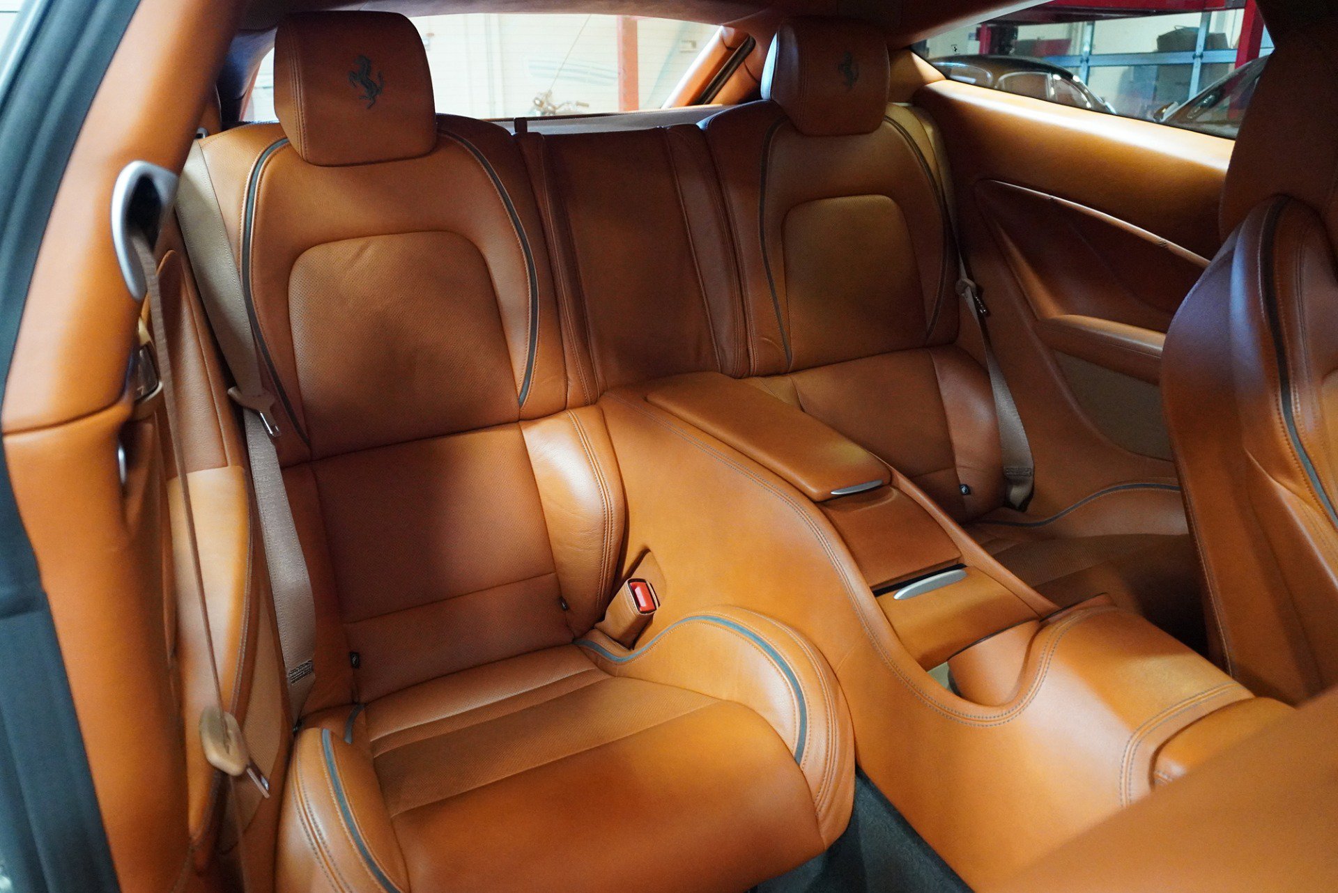 Used 2012 Ferrari FF AWD/4WD image 43