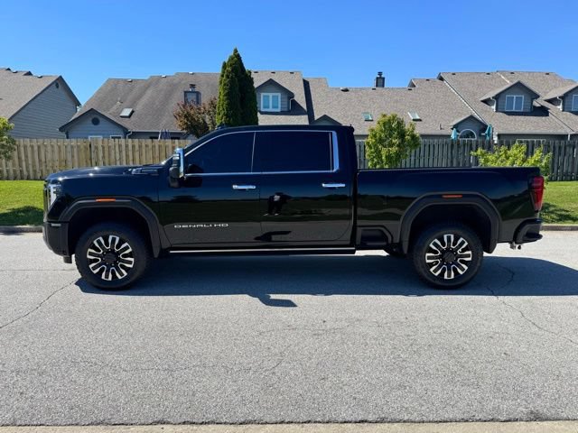 Used 2026 GMC Sierra 2500 Denali Ultimate AWD/4WD image 8