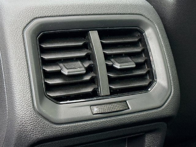 New 2026 Volkswagen Taos SEL AWD/4WD image 26
