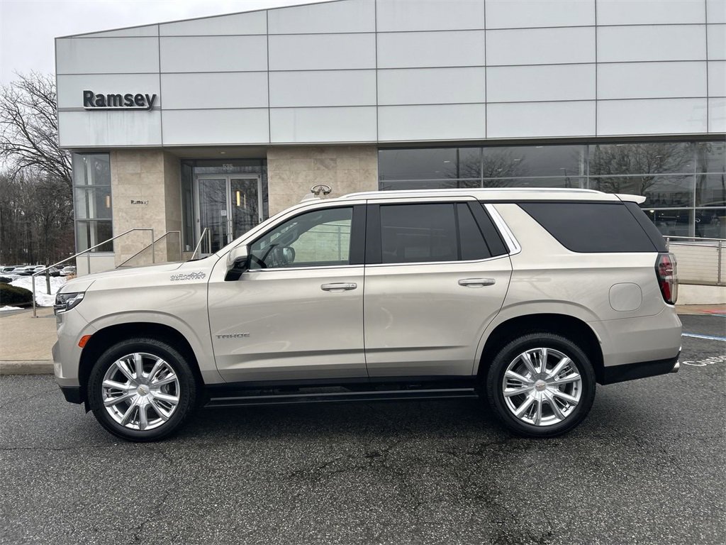 Used 2021 Chevrolet Tahoe High Country w/ Premium Package image 5