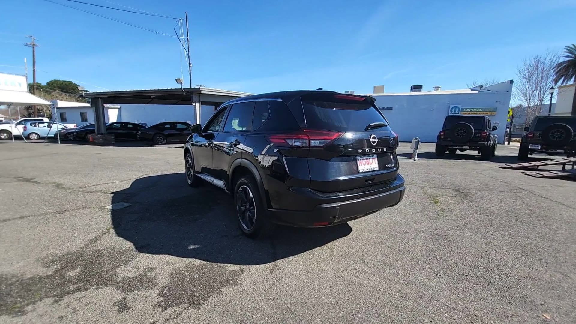 Used 2024 Nissan Rogue SV image 7